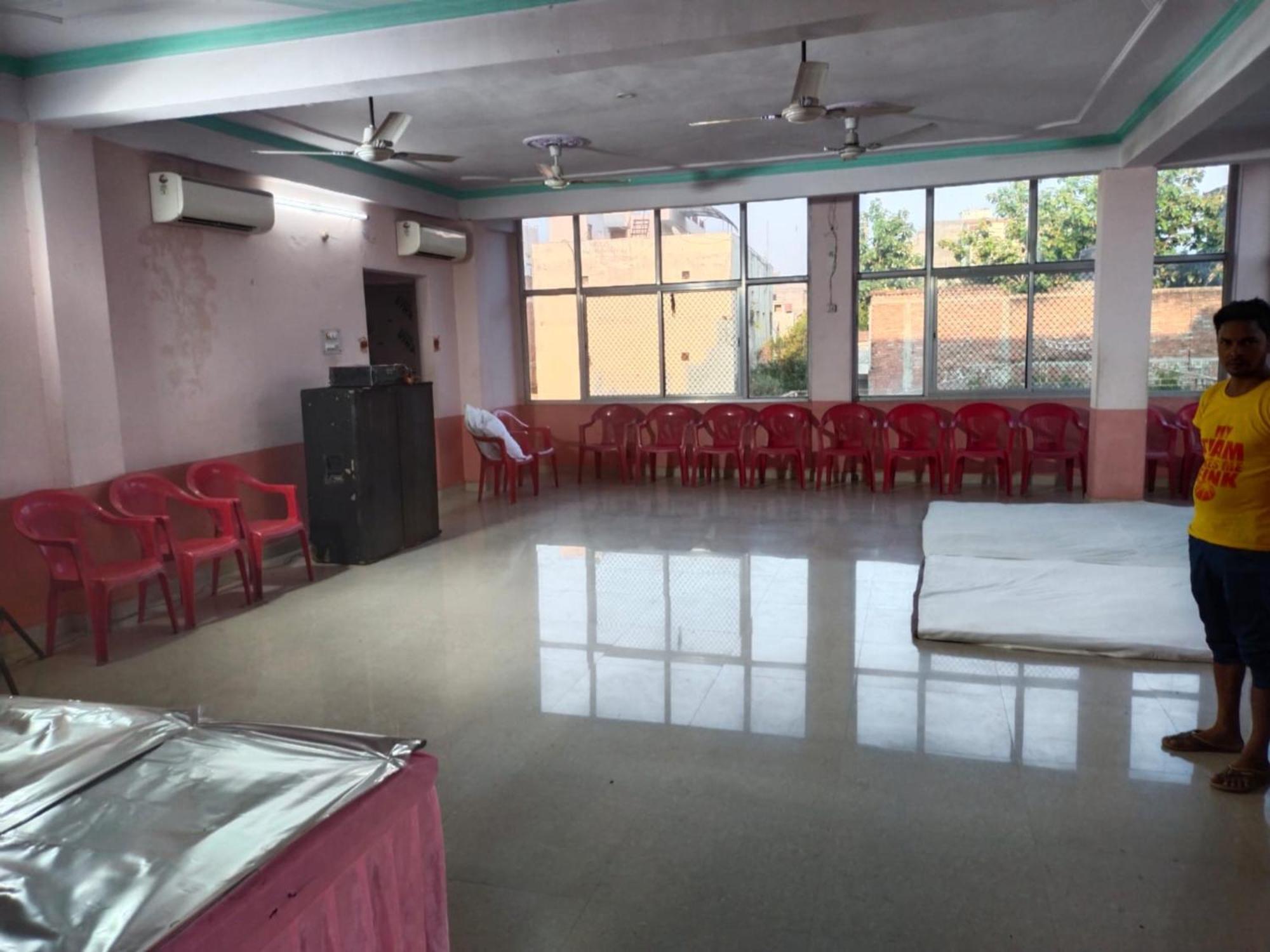 Goroomgo Varanasi Paradise Varanasi - Parking & Restaurant Available - Perfect Location And Comfortable Room 외부 사진